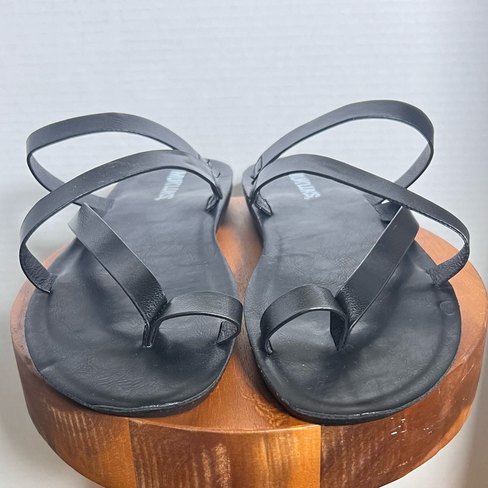 Muk Luks Faux Leather Sandals Black Size 9 Good Condition